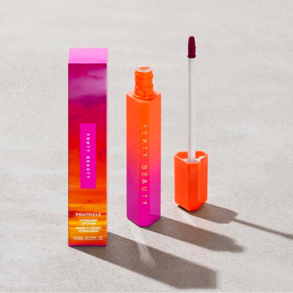 SOLD


POUTSICLE HYDRATING LIP STAIN